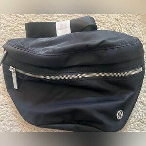BRAND NEW - lululemon athletica Midnight Black Belt Bag